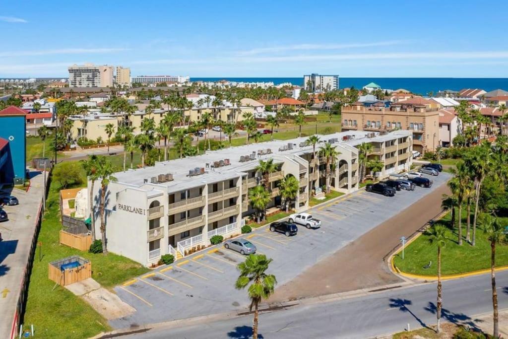 2 Bed 2 Bath Condo By Beach With Resort Pool South Padre Island Kültér fotó