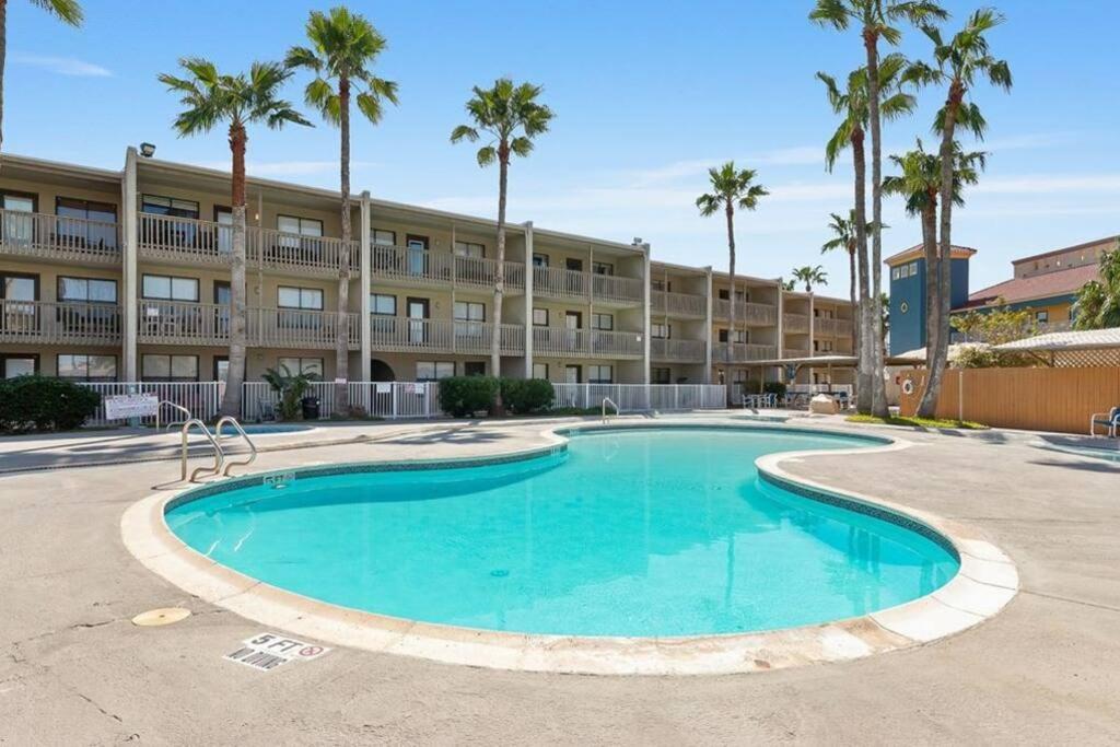 2 Bed 2 Bath Condo By Beach With Resort Pool South Padre Island Kültér fotó